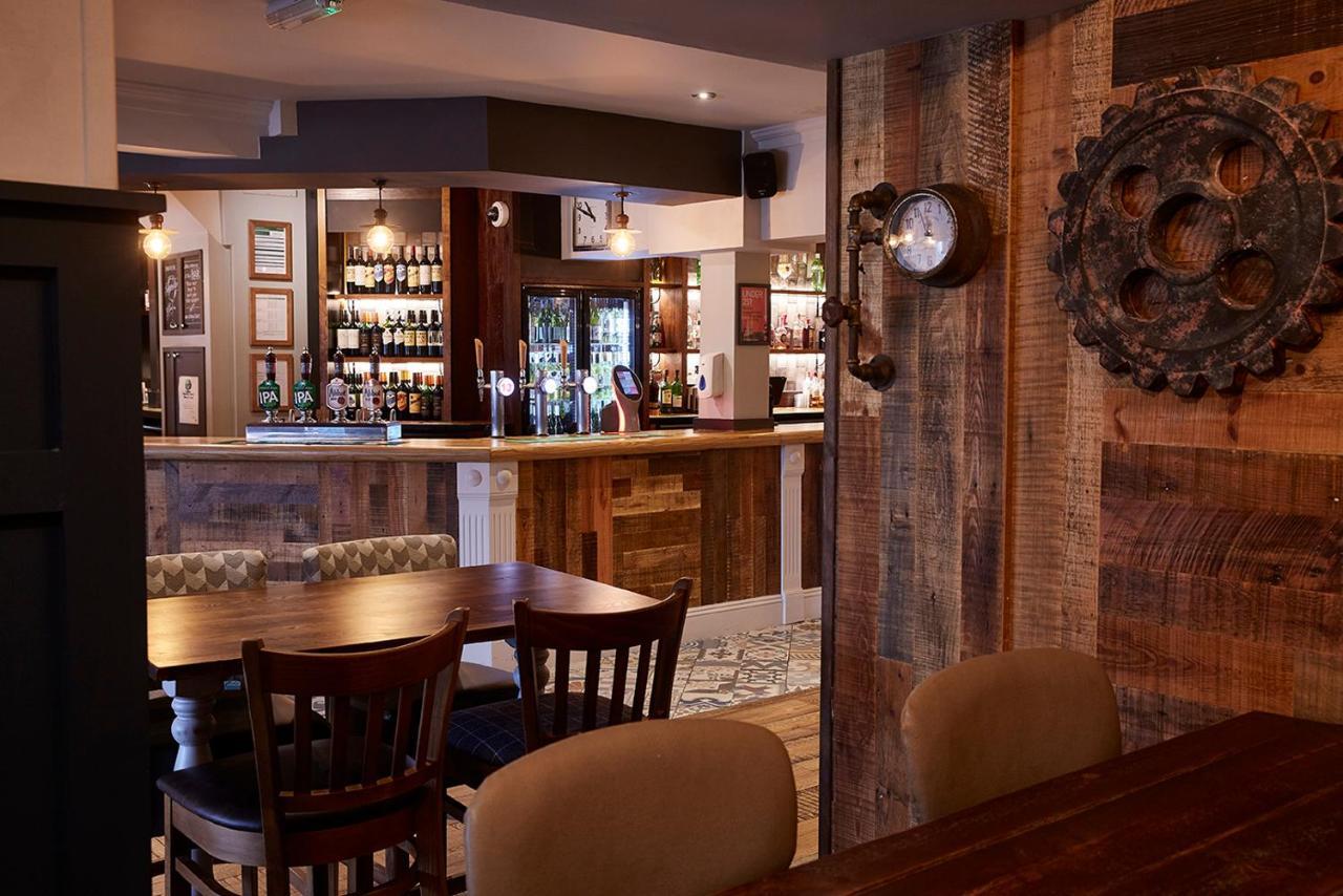 The Churchill By Greene King Inns Royal Wootton Bassett Luaran gambar