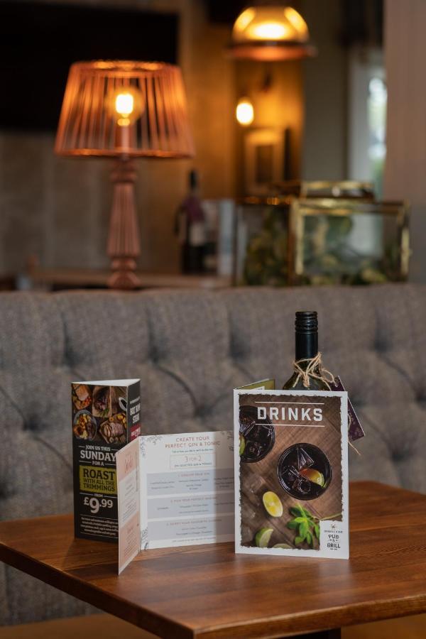 The Churchill By Greene King Inns Royal Wootton Bassett Luaran gambar
